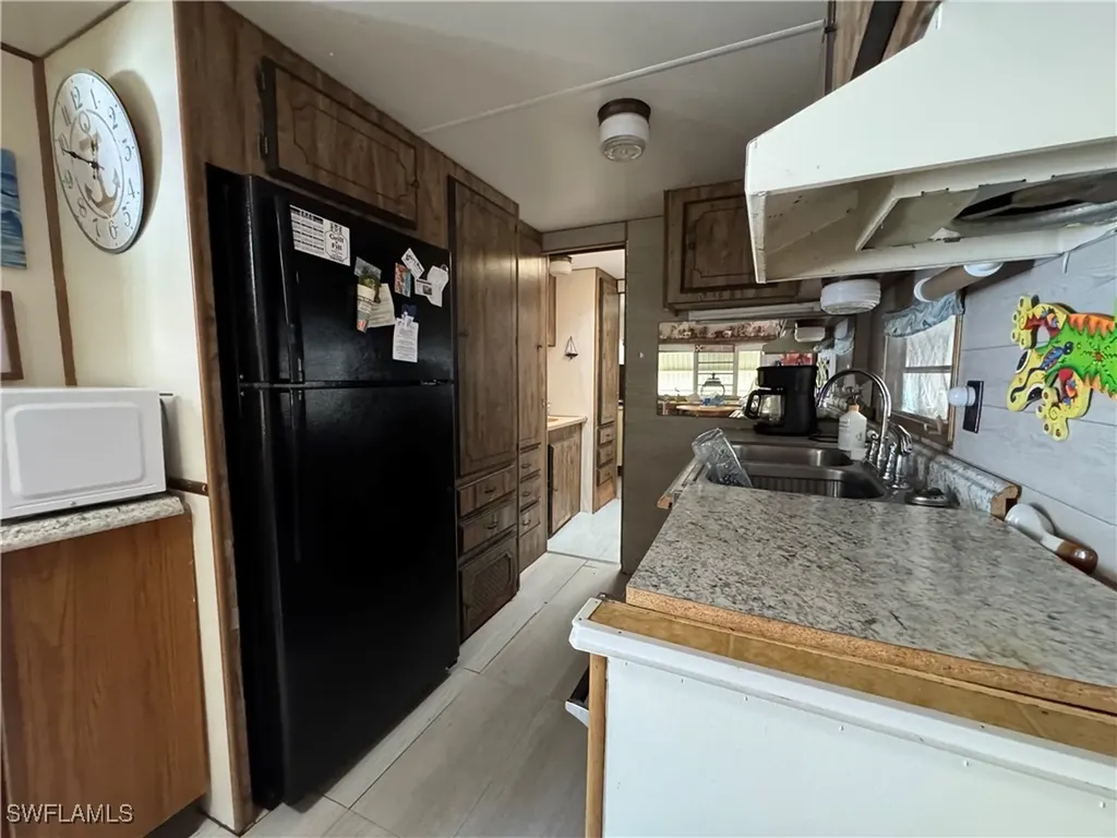 1003 Pine Drive Naples FL 34114