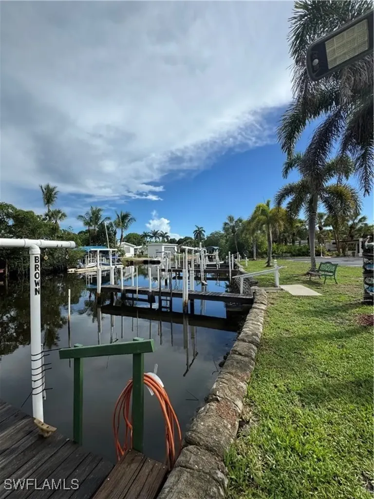 1003 Pine Drive Naples FL 34114