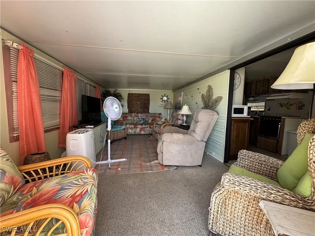 1003 Pine Drive Naples FL 34114