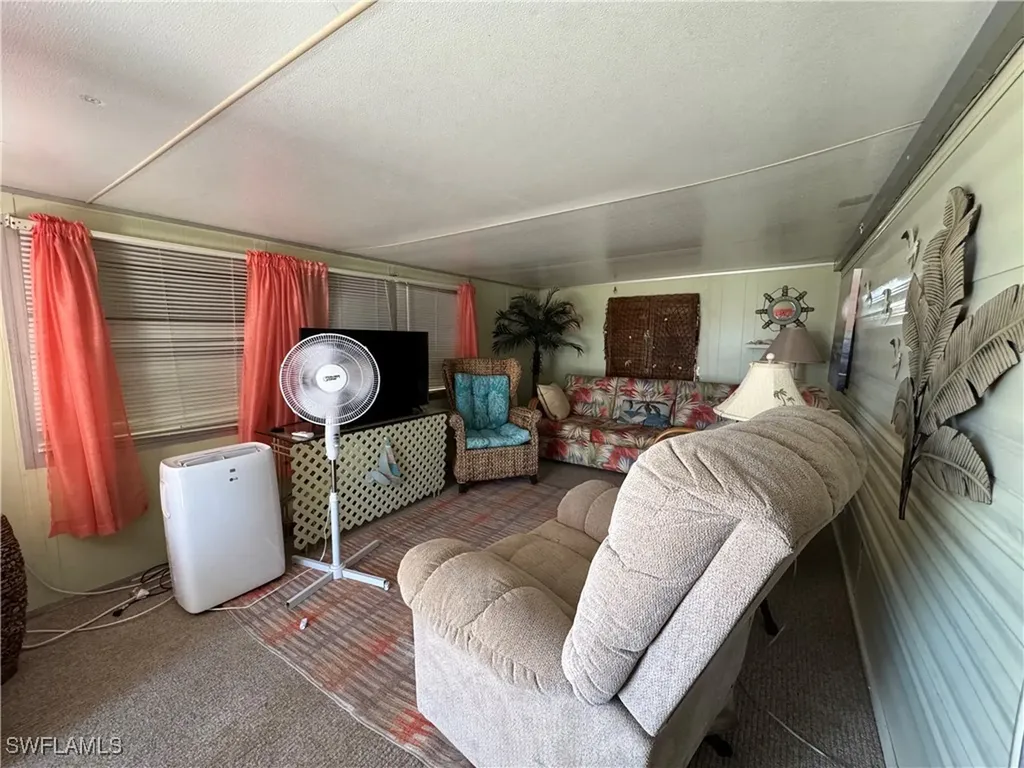 1003 Pine Drive Naples FL 34114