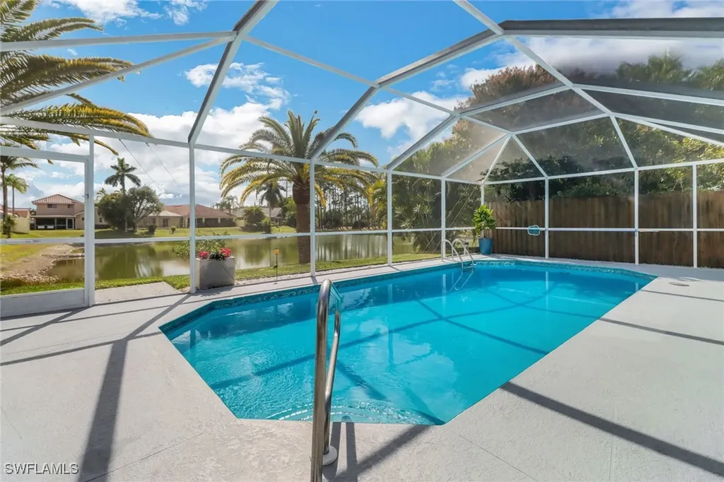 1139 Jardin Drive Naples FL 34104