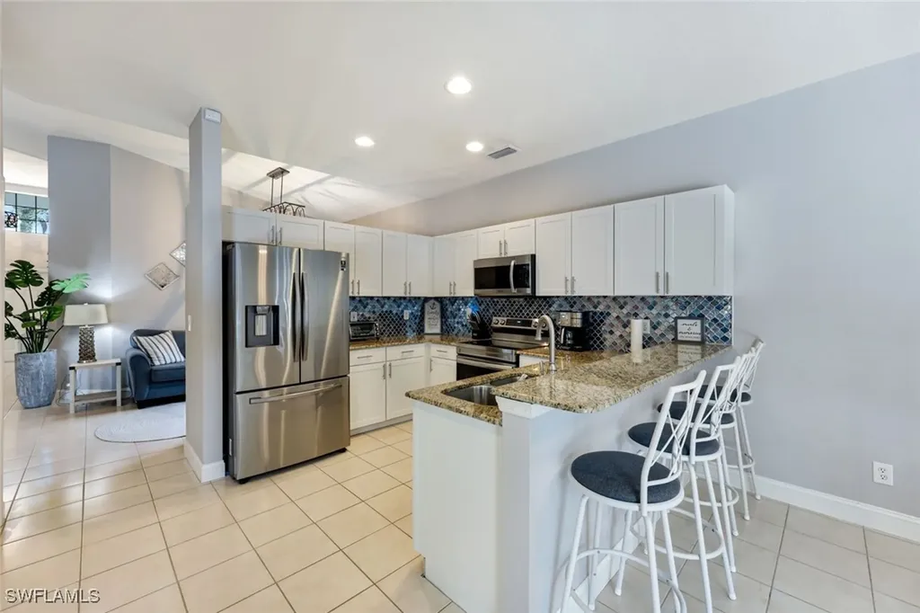 697 Crossfield Circle Naples FL 34104