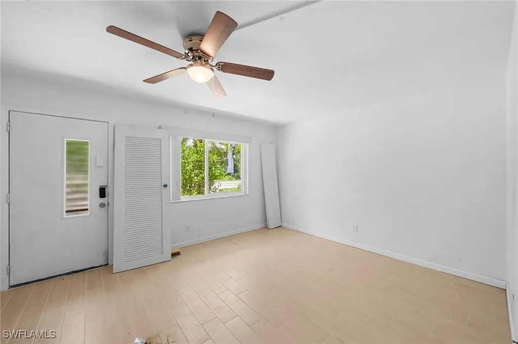 431 Van Buren Street Fort Myers FL 33916