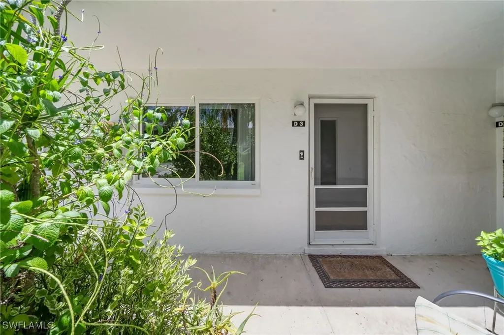 431 Van Buren Street Fort Myers FL 33916
