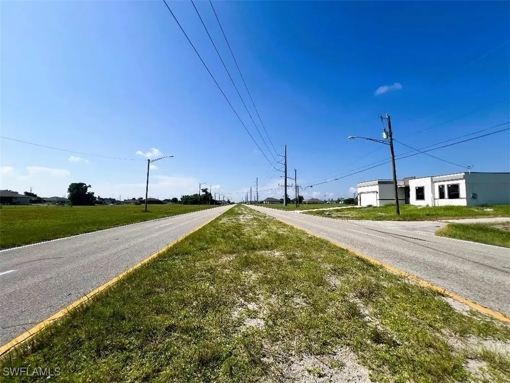 2713 Santa Barbara Boulevard N Cape Coral FL 33993