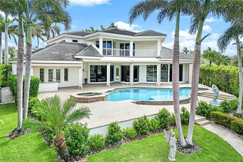 384 Mooring Line Drive Naples FL 34102
