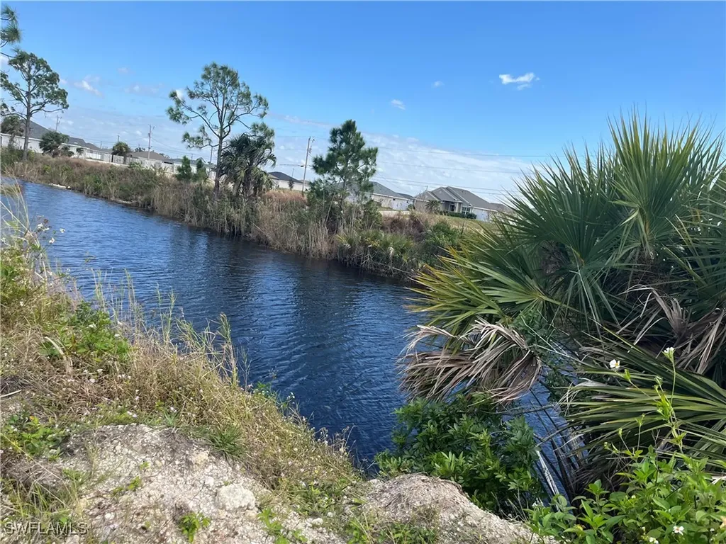 1010 NE 44th Lane Cape Coral FL 33909