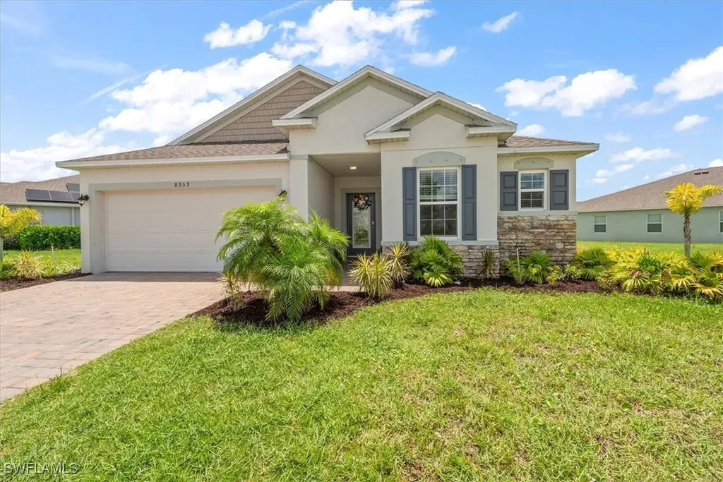 8959 Cascade Price Circle North Fort Myers FL 33917