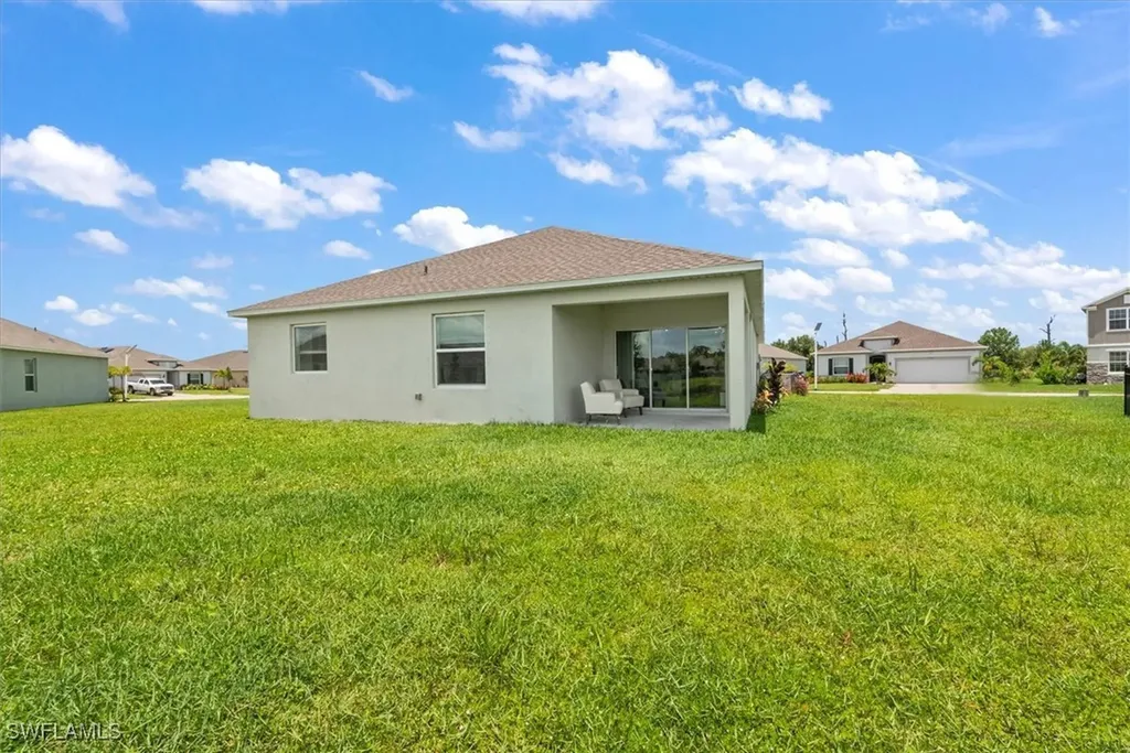 8959 Cascade Price Circle North Fort Myers FL 33917