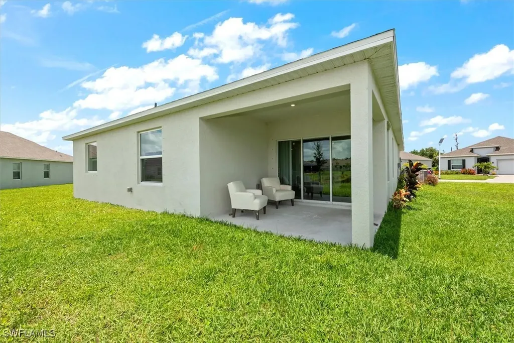 8959 Cascade Price Circle North Fort Myers FL 33917
