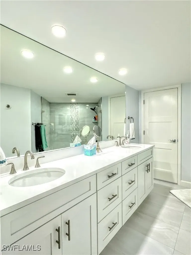 6371 Pelican Bay Boulevard Naples FL 34108