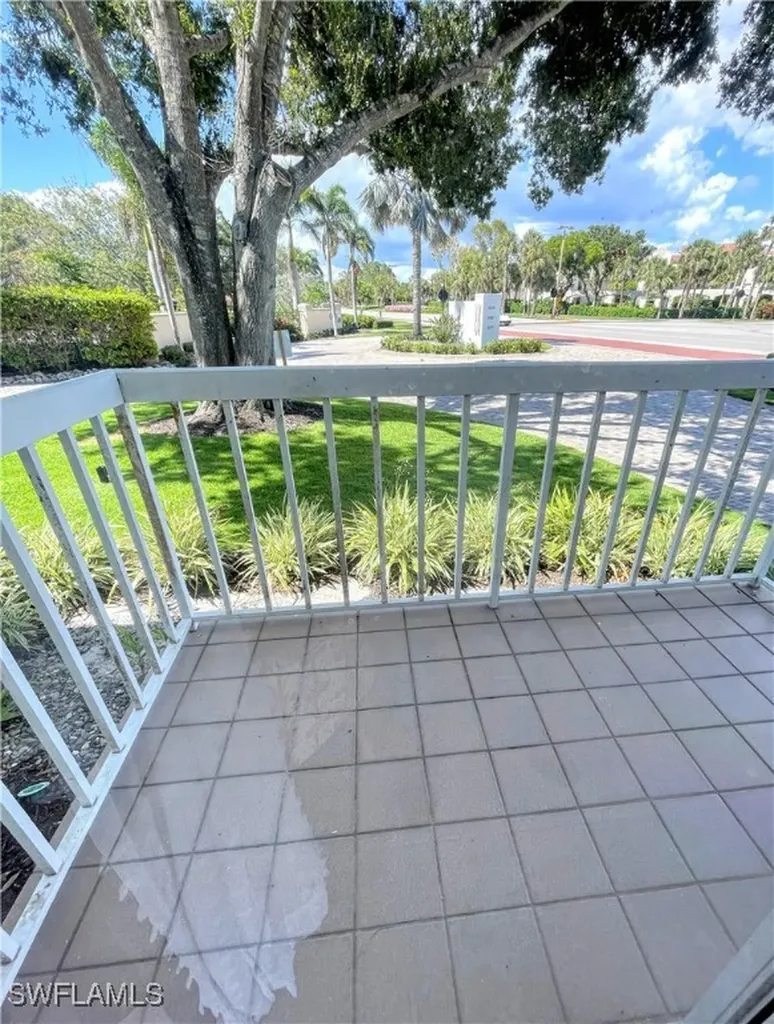 6371 Pelican Bay Boulevard Naples FL 34108