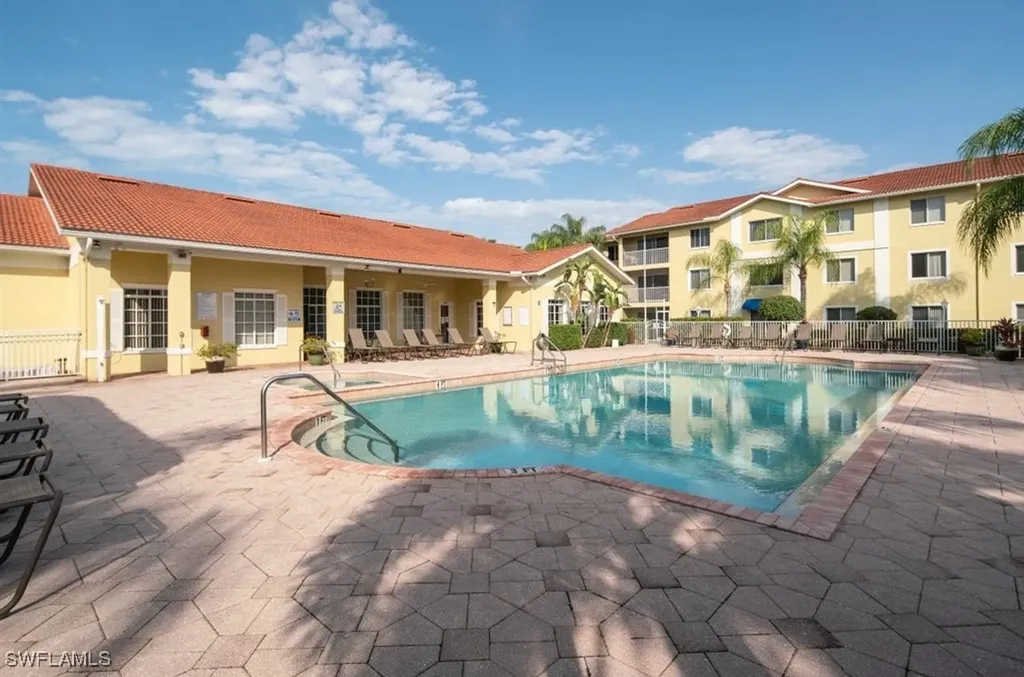 8297 Key Royal Lane Naples FL 34119-6727