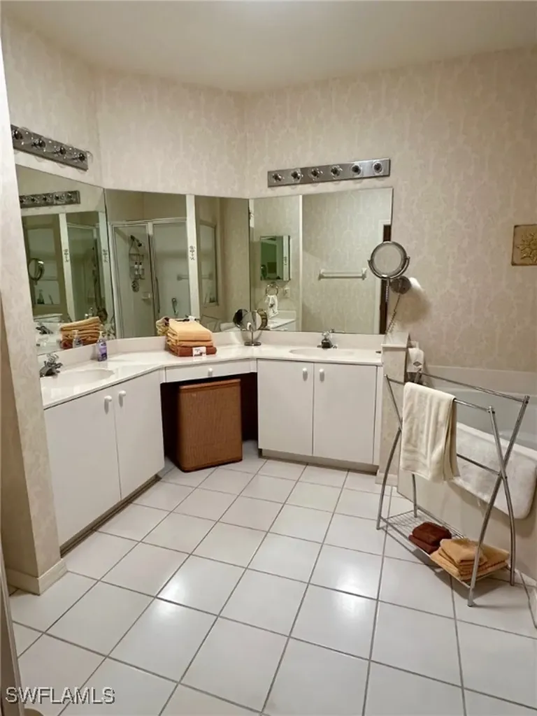 9304 Lake Abby Lane Bonita Springs FL 34135