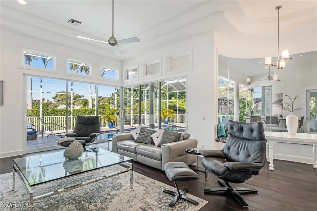 2540 Half Moon Walk Naples FL 34102