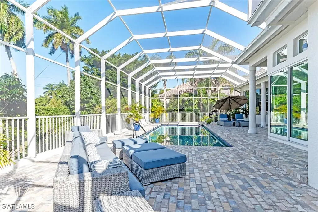 2540 Half Moon Walk Naples FL 34102