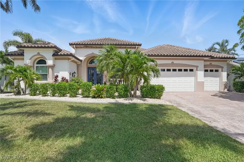 5239 SW 27th Avenue Cape Coral FL 33914