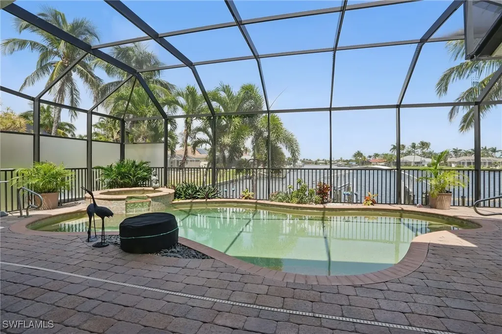 5239 SW 27th Avenue Cape Coral FL 33914