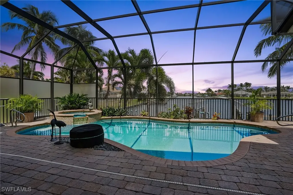 5239 SW 27th Avenue Cape Coral FL 33914
