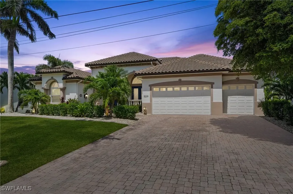 5239 SW 27th Avenue Cape Coral FL 33914
