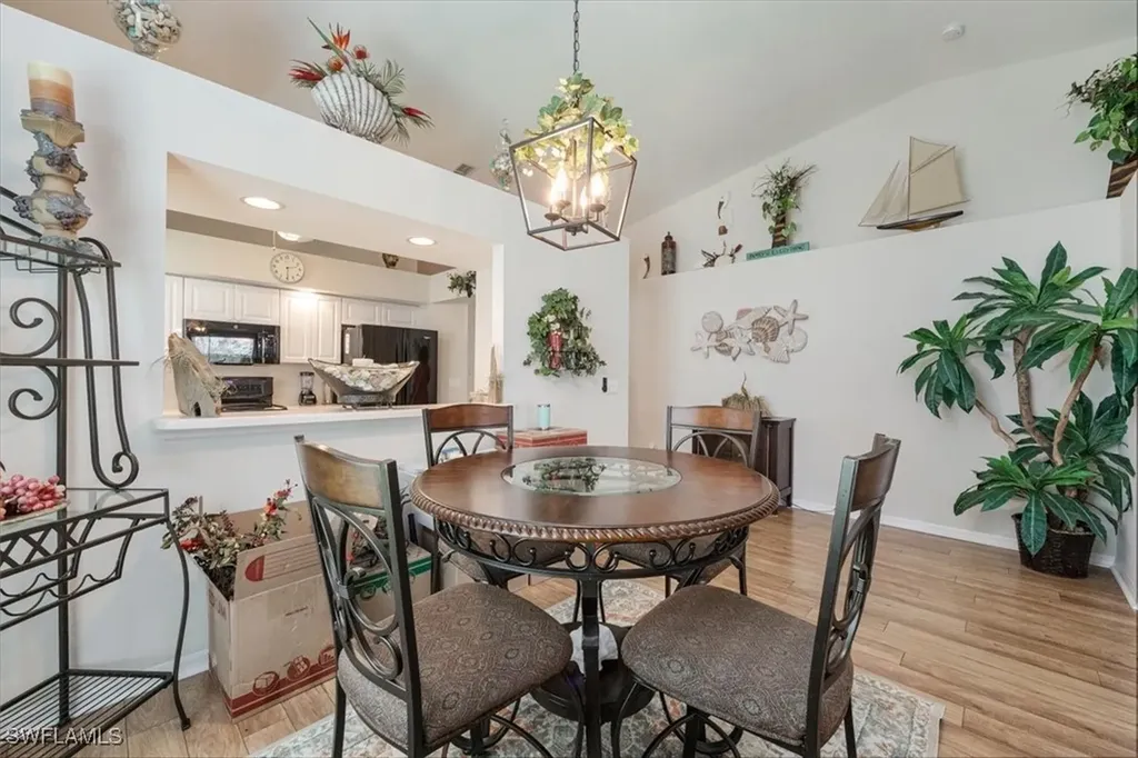 315 Melrose Place Naples FL 34104