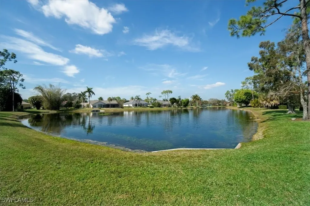 315 Melrose Place Naples FL 34104