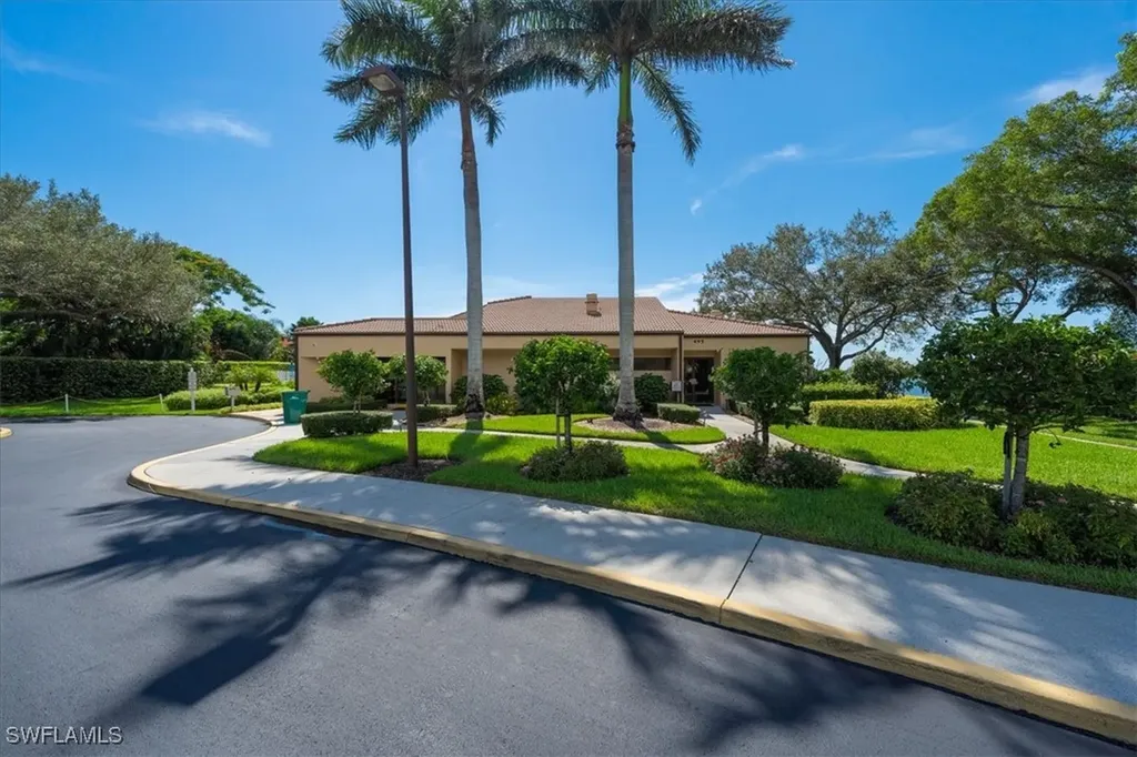 315 Melrose Place Naples FL 34104