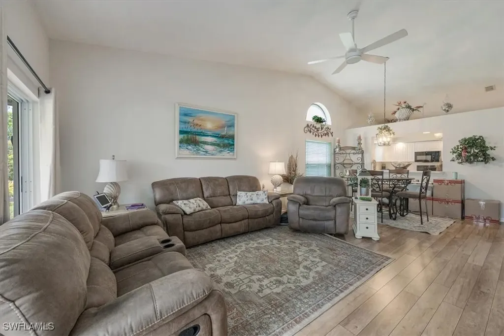 315 Melrose Place Naples FL 34104