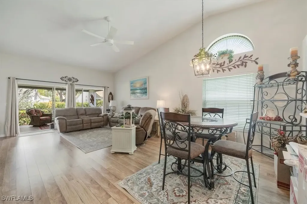 315 Melrose Place Naples FL 34104