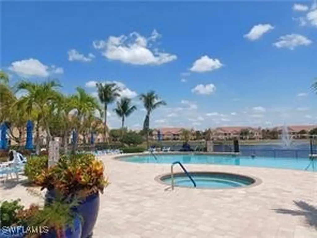 1837 Concordia Lake Circle Cape Coral FL 33909