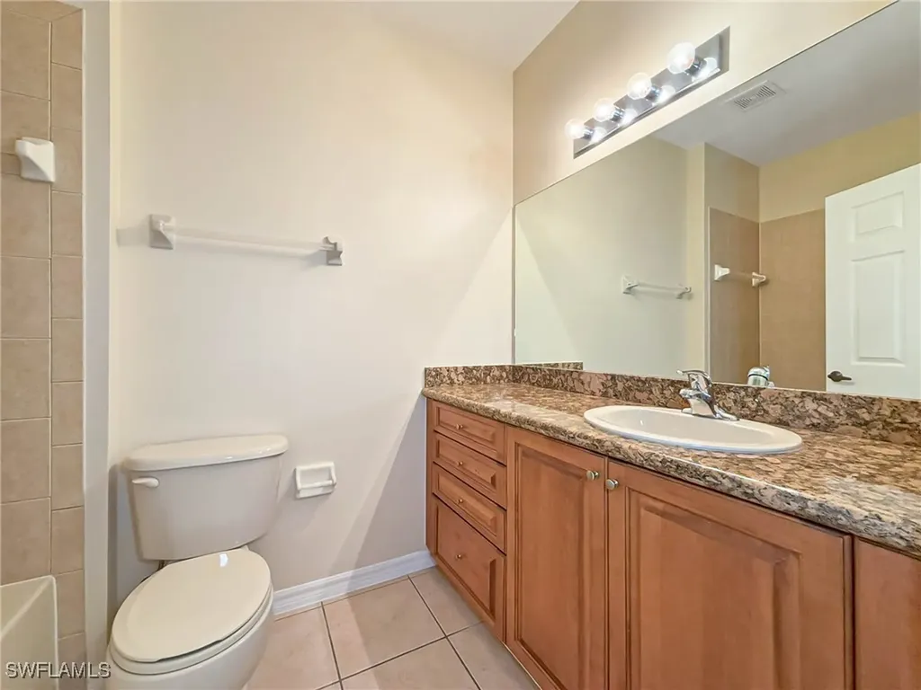 1837 Concordia Lake Circle Cape Coral FL 33909