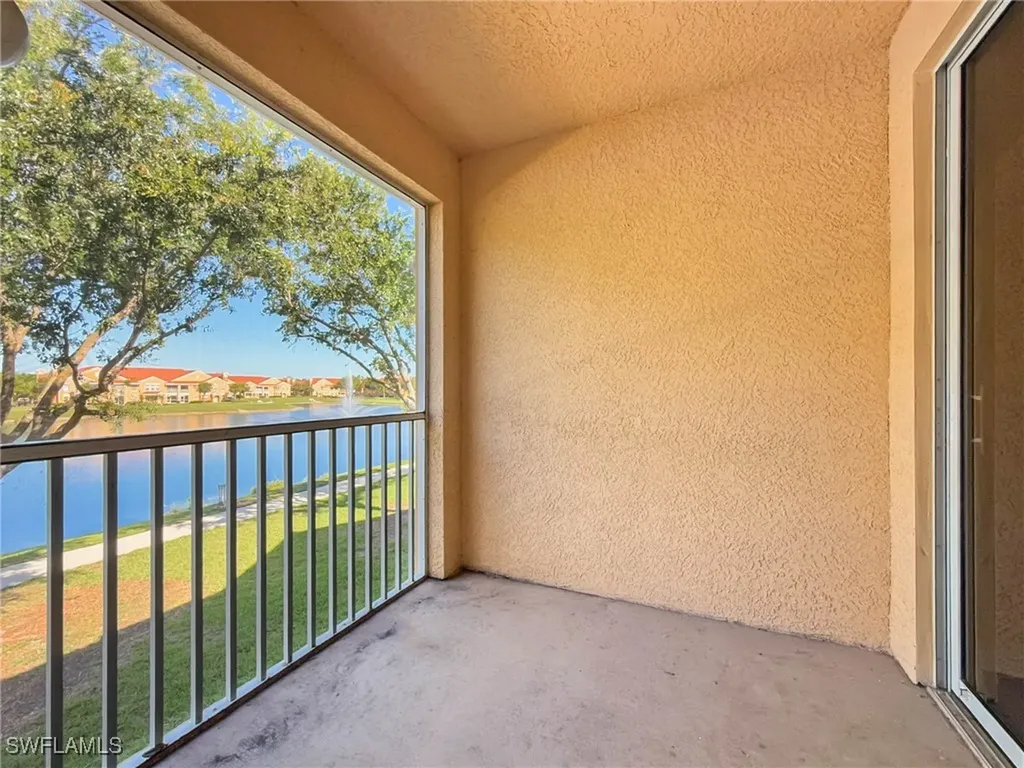 1837 Concordia Lake Circle Cape Coral FL 33909