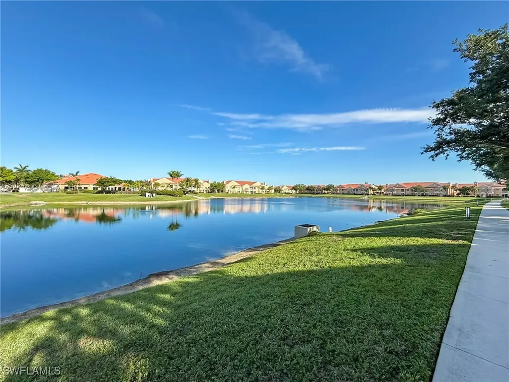 1837 Concordia Lake Circle Cape Coral FL 33909