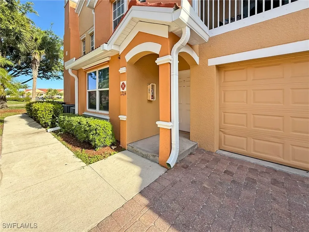 1837 Concordia Lake Circle Cape Coral FL 33909