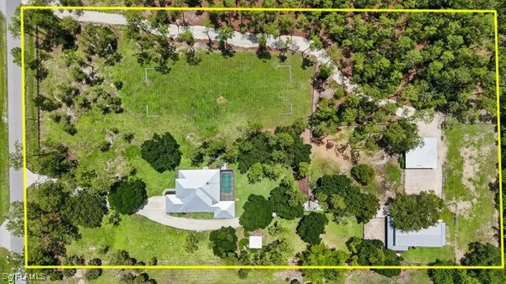 4740 5th Avenue SW Naples FL 34119