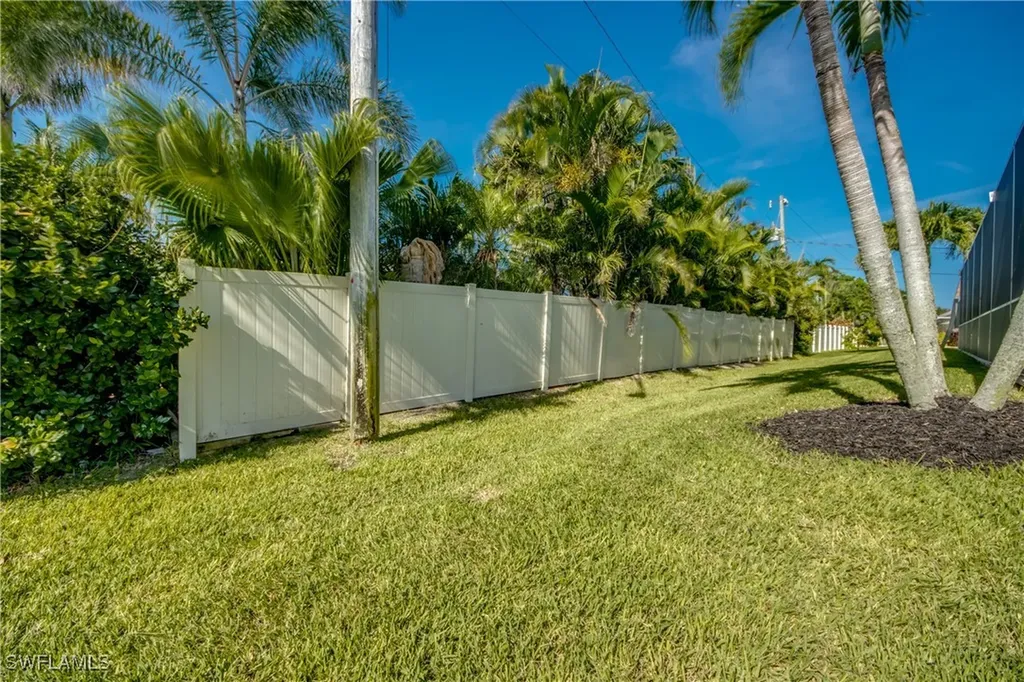 2102 SW 47th Street Cape Coral FL 33914