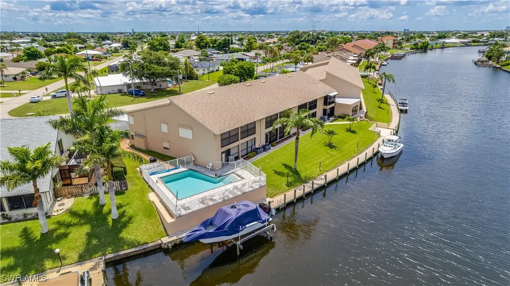 3714 SE 12th Avenue Cape Coral FL 33904