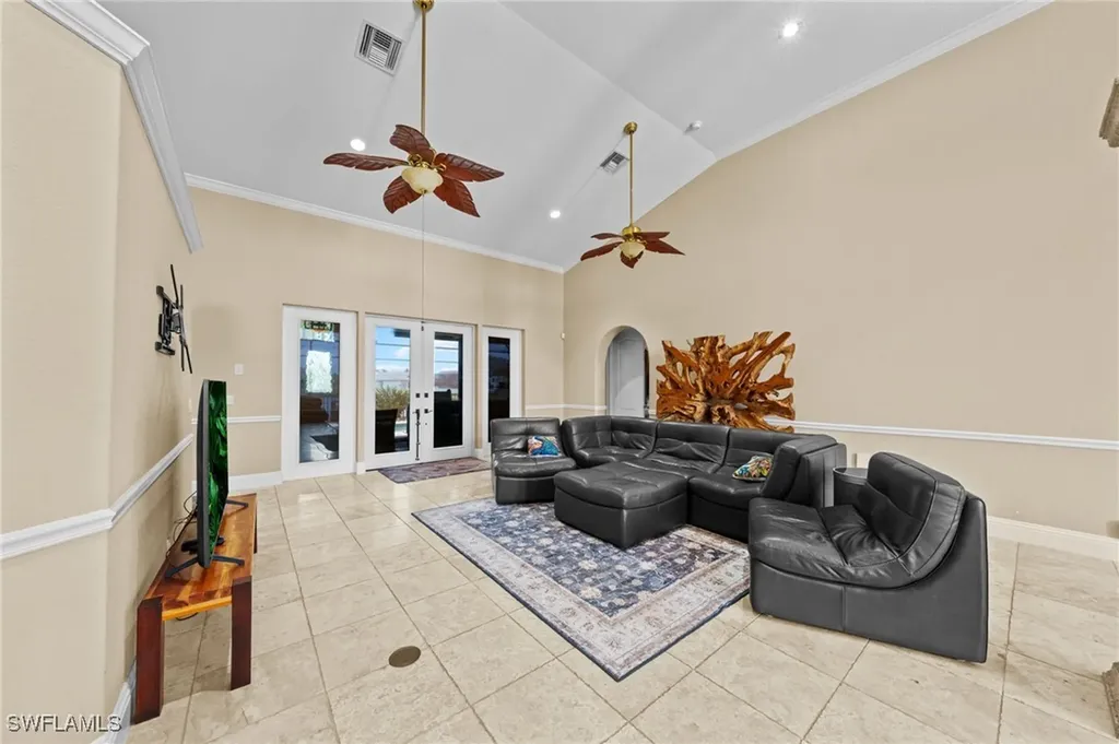 4007 Surfside Boulevard Cape Coral FL 33914