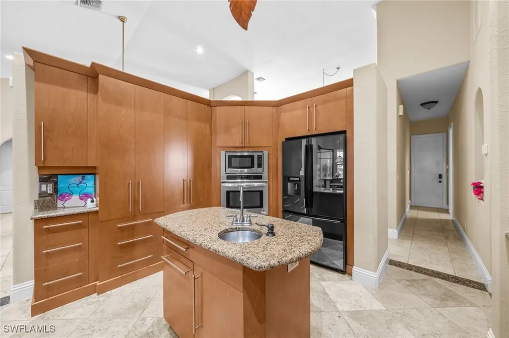 4007 Surfside Boulevard Cape Coral FL 33914