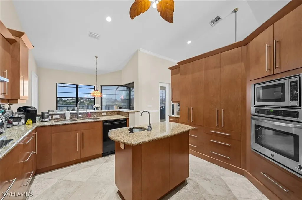 4007 Surfside Boulevard Cape Coral FL 33914