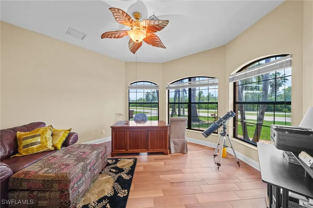 4007 Surfside Boulevard Cape Coral FL 33914
