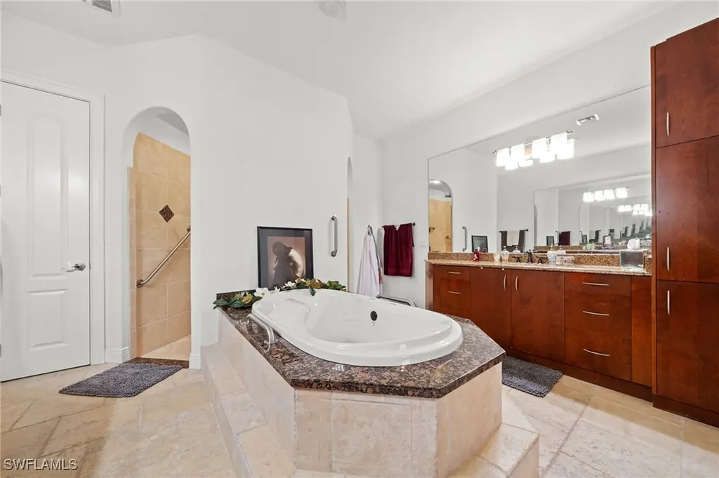 4007 Surfside Boulevard Cape Coral FL 33914