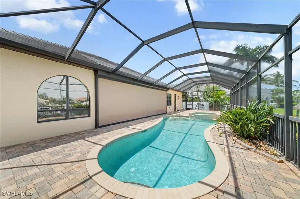4007 Surfside Boulevard Cape Coral FL 33914