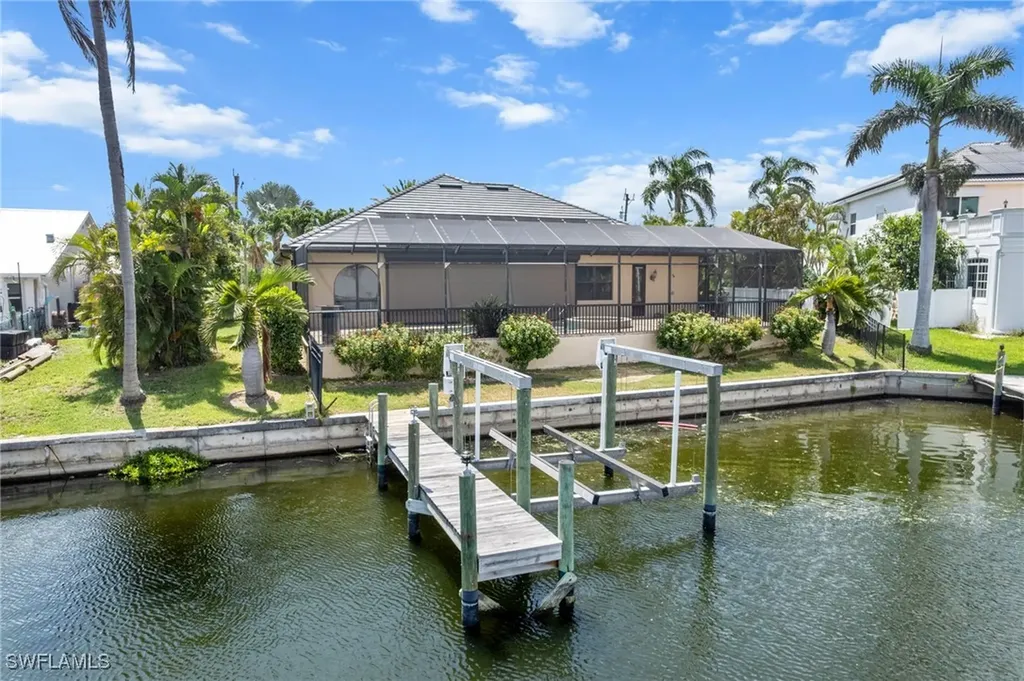 4007 Surfside Boulevard Cape Coral FL 33914