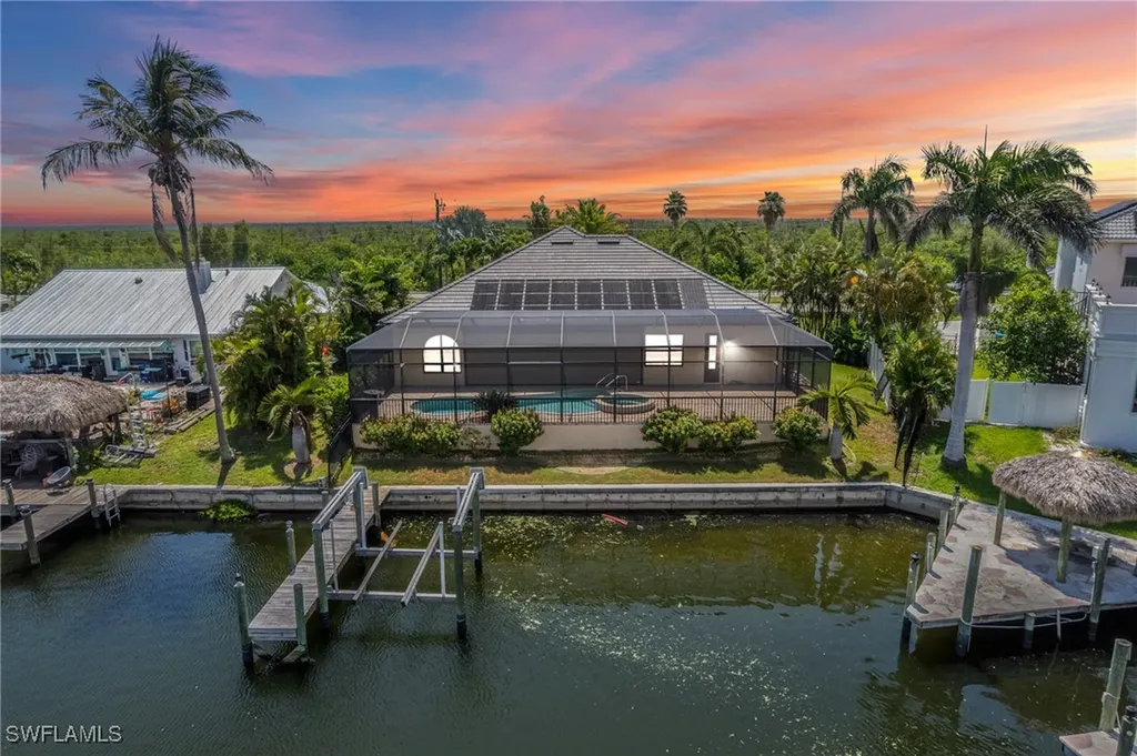 4007 Surfside Boulevard Cape Coral FL 33914