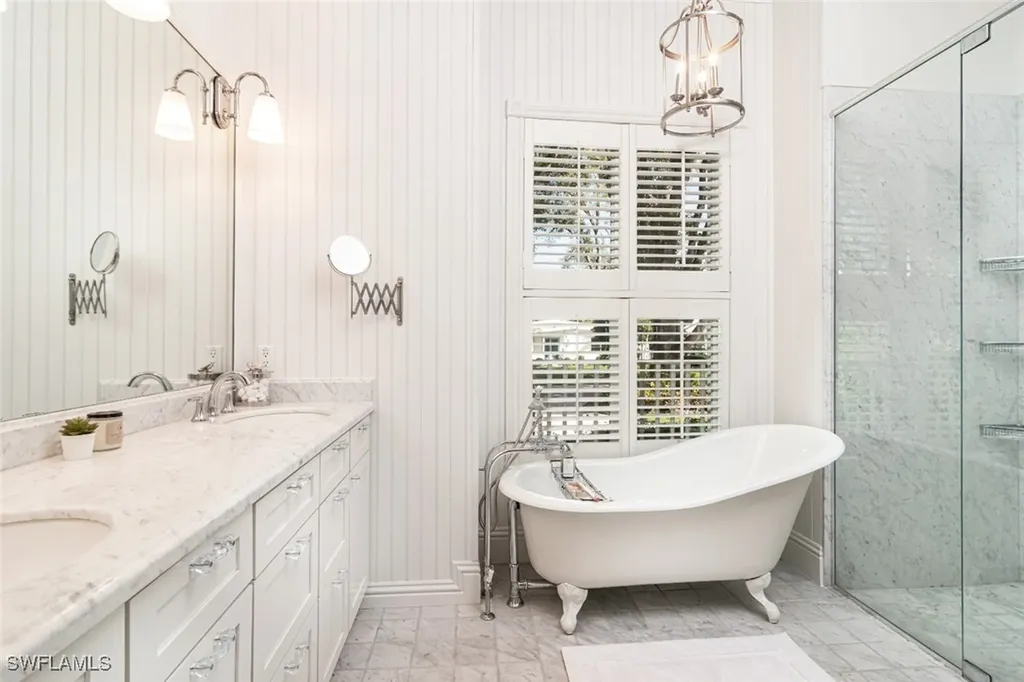 362 2nd Avenue N Naples FL 34102