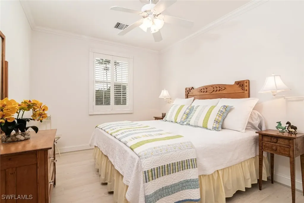362 2nd Avenue N Naples FL 34102