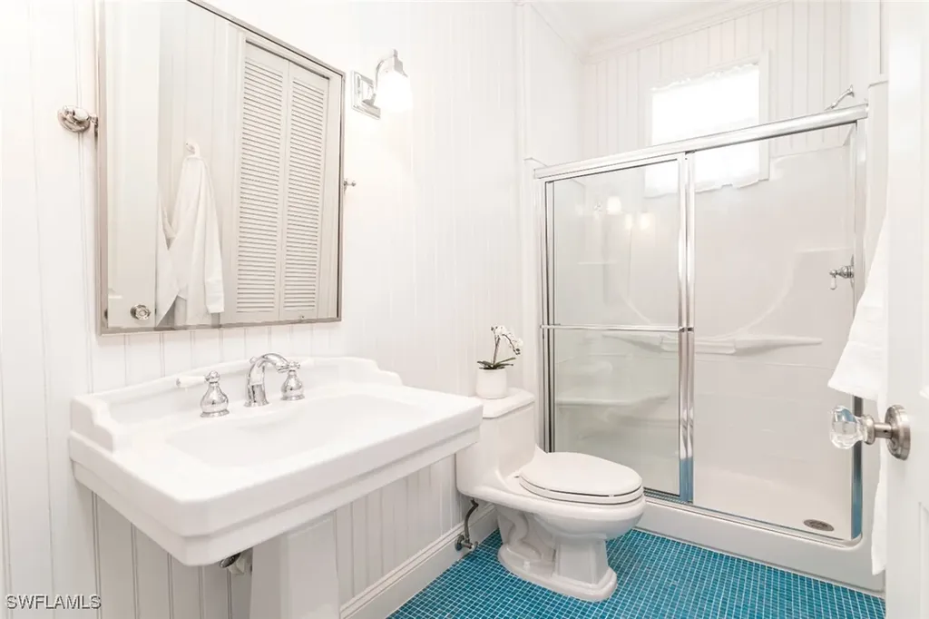 362 2nd Avenue N Naples FL 34102