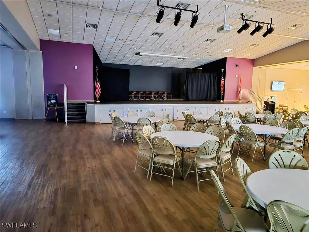 512 Crampton Lane North Fort Myers FL 33903