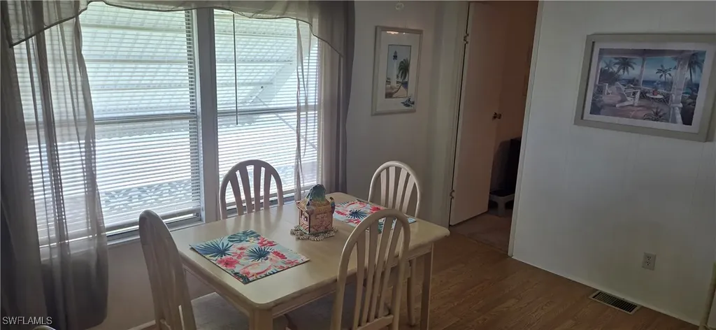 512 Crampton Lane North Fort Myers FL 33903